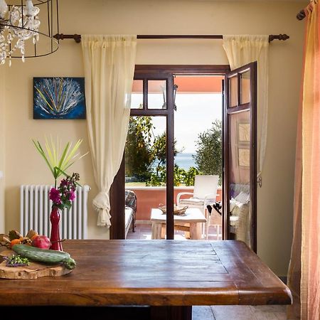Beachfront Villa Meliti Ágios Matthaíos 외부 사진