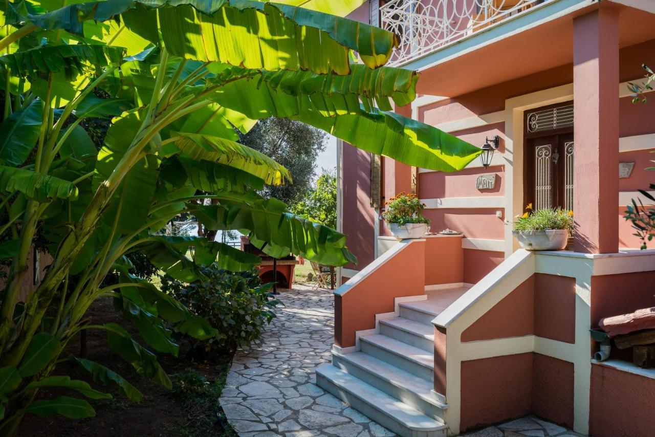 Beachfront Villa Meliti Ágios Matthaíos 외부 사진