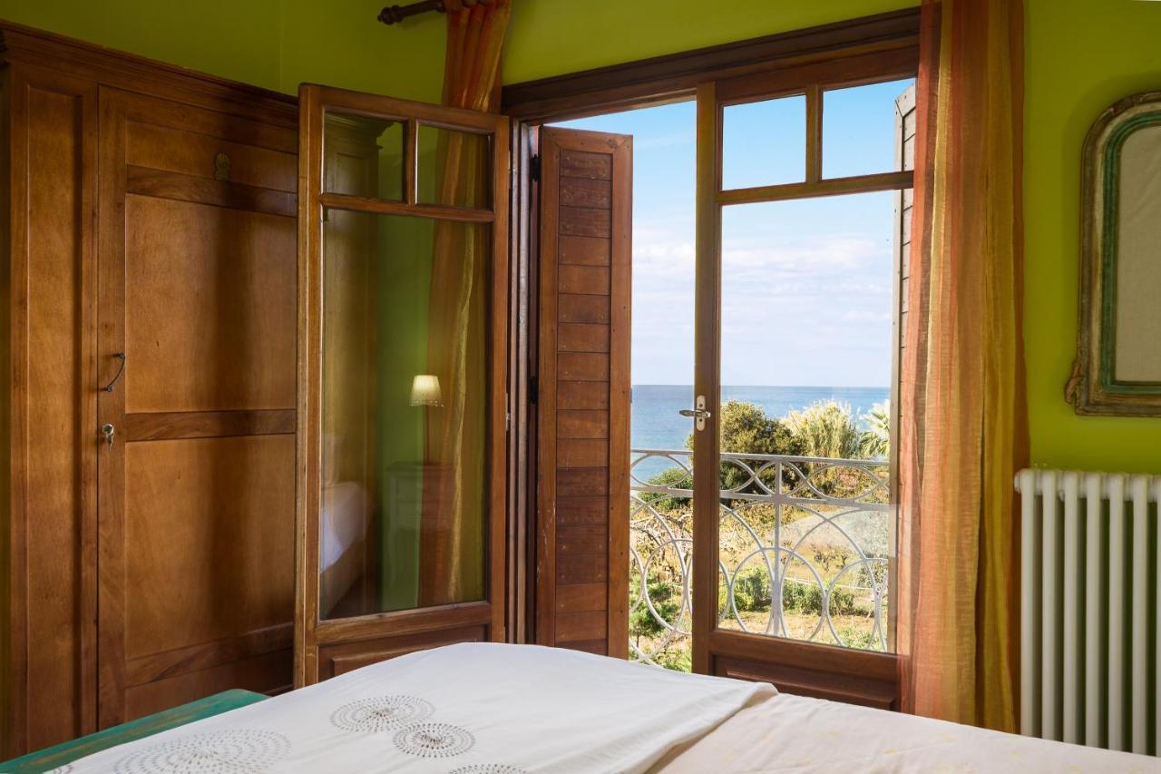 Beachfront Villa Meliti Ágios Matthaíos 외부 사진