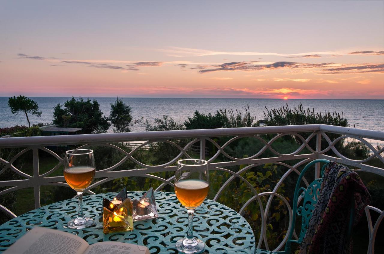 Beachfront Villa Meliti Ágios Matthaíos 외부 사진